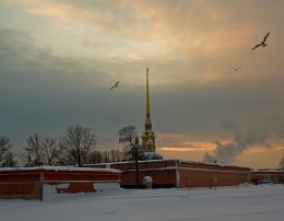 Петропавловская Крепость на исходе зимнего дня... / Питер, февраль, закат...