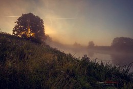 Рассвет на реке Сестра. / Ранним утром на реке Сестра.Московская область.