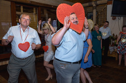 Три цвета: Красный / сердце )