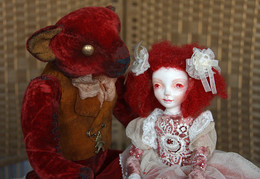 Три цвета: Красный / Авторская кукла &quot;Клюква в сахаре&quot;и авторский медведь.