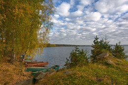Осенний день / Осень на озере