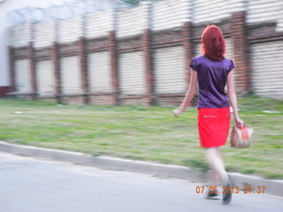 девчёнка -девчёночка / девушка в красном