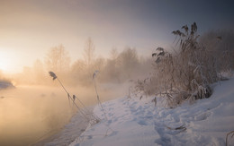 *морозное утро на реке* / январь утро ..река Уводь..