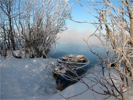 Морозное утро... / зимняя прогулка вдоль берега озера...