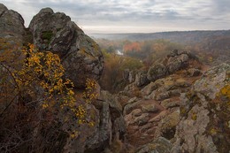 Скалы горы &quot; Высокой&quot; / Национальный природный парк &quot; Бугский Гард.&quot; Украина.