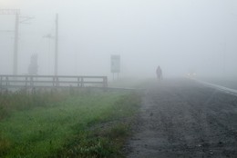 У природы нет плохой погоды / &quot;В тумане утреннем неверными шагами...&quot;
В.С. Соловьев