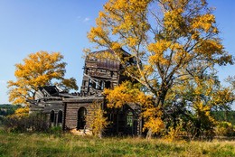 Забытый храм... / В одной из деревень Ульяновской области.