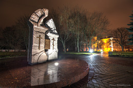 Памятный знак на месте разрушенной Фары Витовта / Памятный знак на месте разрушенной Фары Витовта, Гродно, Беларусь.