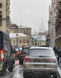 Снегопад / Москва. Старопименовский пер.