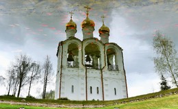 Монастырский пруд ... / Отражение колокольни в монастырском пруду... Никольский женский монастырь в Переславле.