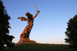 На закате дня / Мамаев курган