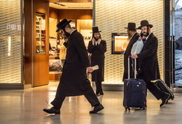Шнурки спешат в Иерусалим / Аэропорт Нью Йорка