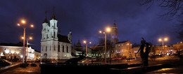 Витебск в середине декабря / Снято 16 декабря 2015 г. в центре Витебска напротив Воскресенской церкви и городской Ратуши.