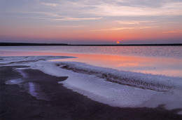 Восход / Прикаспийская низменность. Озеро Баскунчак.