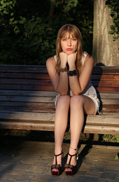 &nbsp; / скамеечка в парке