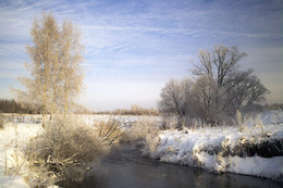 Зима, мороз... / Морозным утром у изгиба реки...