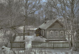 Брошенный дом ..... / Окраина села Карпово московская область ,брошенный дом .