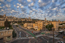 Рифма утреннего света / Из окна