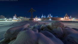 &nbsp; / Соловецкий монастырь со стороны бухты Благополучия морозным вечером.