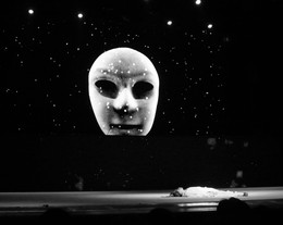 Смысловые галлюцинации / Смерть пришла...
Представление Китайской народной оперы в варианте провинции Сычуань.