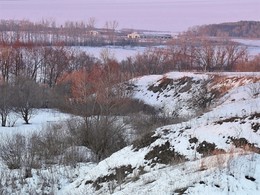 Деревенский ландшафт / Село располагается в пересеченной местности, где много оврагов, низин, возвышенностей, которые создают своеобразный деревенский ландшафт.