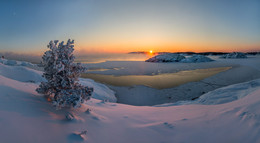 Красивый вид на шхеры. / Ладожское озеро. Карелия. Январь, 2016.