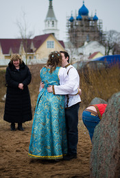 Не самый важный момент / Питерская свадьба на псковской земле в русских, народных нарядах.