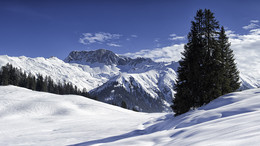 &nbsp; / Auf einer Schneeschuhwanderung