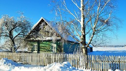 холодно зимой / запорошило кругом, деревня в снегу