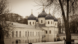 Вне времени / Великий Новгород, Свято-Юрьев монастырь, Крестовоздвиженский Собор