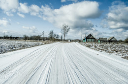 Снежная дорога в деревню / Снежная дорога в деревню