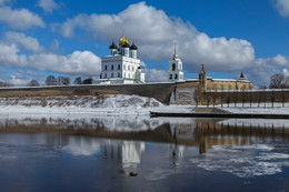 Ледоход на Великой / Псков