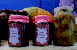 Сибирские заготовки / Народная кулинария, не только способ пополнить рынок продуктами натурального хозяйства, но и путь для обретения ниши в бизнесе для их авторов.