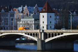Оранжевый грузовик / Прага