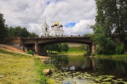 ПСКОВ. Вид на Советский мост. / ***