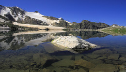 Среднее озеро Куршо / Кавказ. ущелье Джалпакол