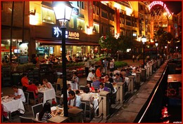 Вечерний ужин у реки Сингапур. / Ночной Сингапур.Пристань Кларк-Ки.