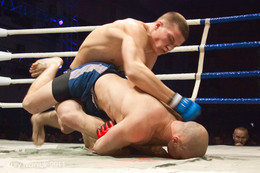Впечатал / Спорт не для слабых...