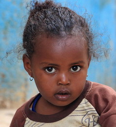 Девочка из города Харэр / Снимок сделан в ноябре 2013 года в городе Харэр на востоке Эфиопии.