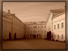 The Chodkiewicz Mansion. / This group of buildings is one of the most beautiful mansions in Lithuania. The buildings are arranged around a large courtyard. The Chodkiewicz family bought the residence in the 19th century and rebuilt it in the 18th and eerly 19th centry. In 1994 the reconstruction of the builng was completed. and it opened as an art gallery. In the restored Late Classical interiors. the gallery shows paintings. furnlture and other decorations.