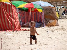 Мама уснула.Куда податься? / Продолжение темы &quot;Дети пустыни&quot;. Тунис, город Сусс, пляж для местных.