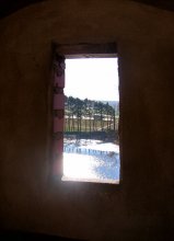 Окно в свет / Вид из Мирского замка