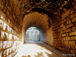 Ворота в древность / Вход в Инкерманский монастырь