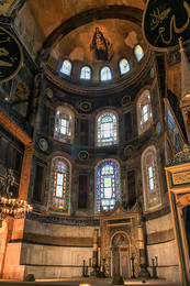 Айя-София (Собор Святой Софии). / Стамбул. 
Июнь 2014 год. 
© Майя Абесламидзе, Анатолий Щербак.