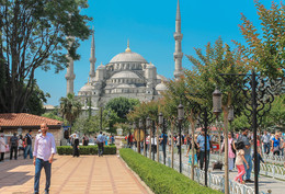 Голубая Мечеть (Мечеть Султанахмет). / Стамбул.
Июнь 2014 год. 
© Майя Абесламидзе, Анатолий Щербак.