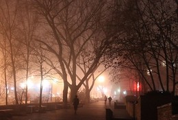 Город не спит / Ростов-на-Дону в ночном тумане