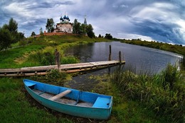 Начало осени. Сентябрь, дождливая погода. / ***