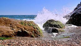 Море волнуется / К концу лета Черное море в Крыму стало волноваться, из-за того, что наступает осень.