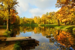 Очей очарованье... / Осенний пейзаж в Александровском парке...