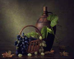 Осенний виноград / классический натюрморт
